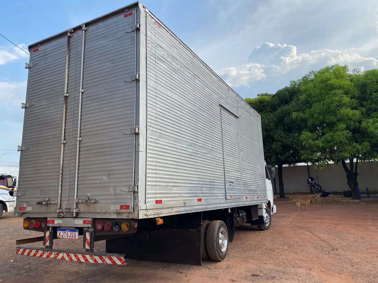 Caminhão baú 850 - Foto 4