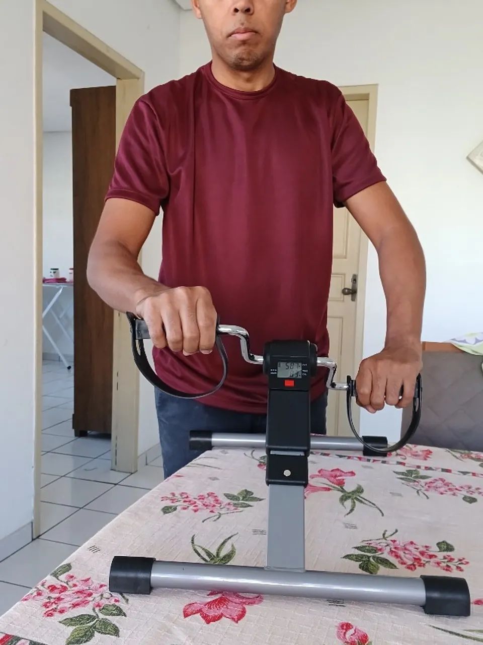 Mini Bike Ergométrica Braços e Pernas Com Painel - Foto 2