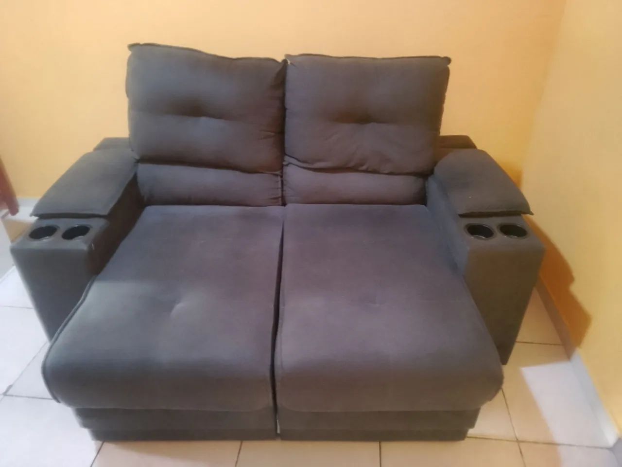 Vendo sofá 2 lugares - Foto 2