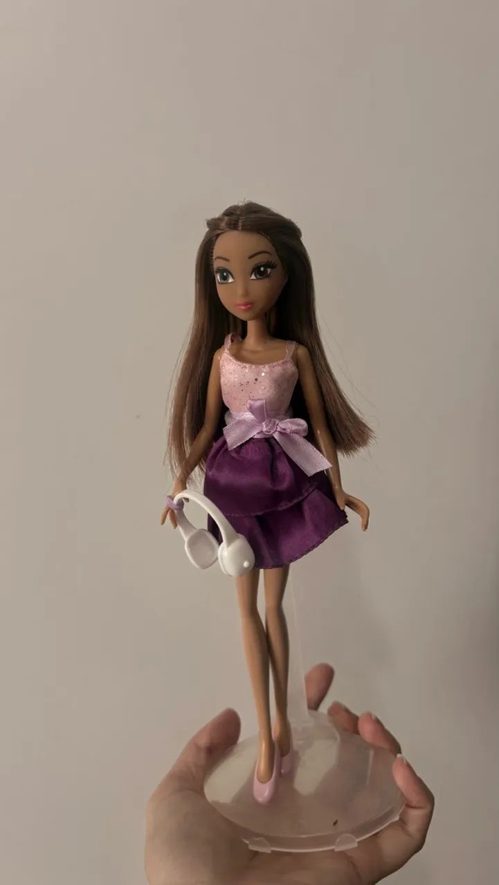Boneca Violetta Disney  - Foto 3