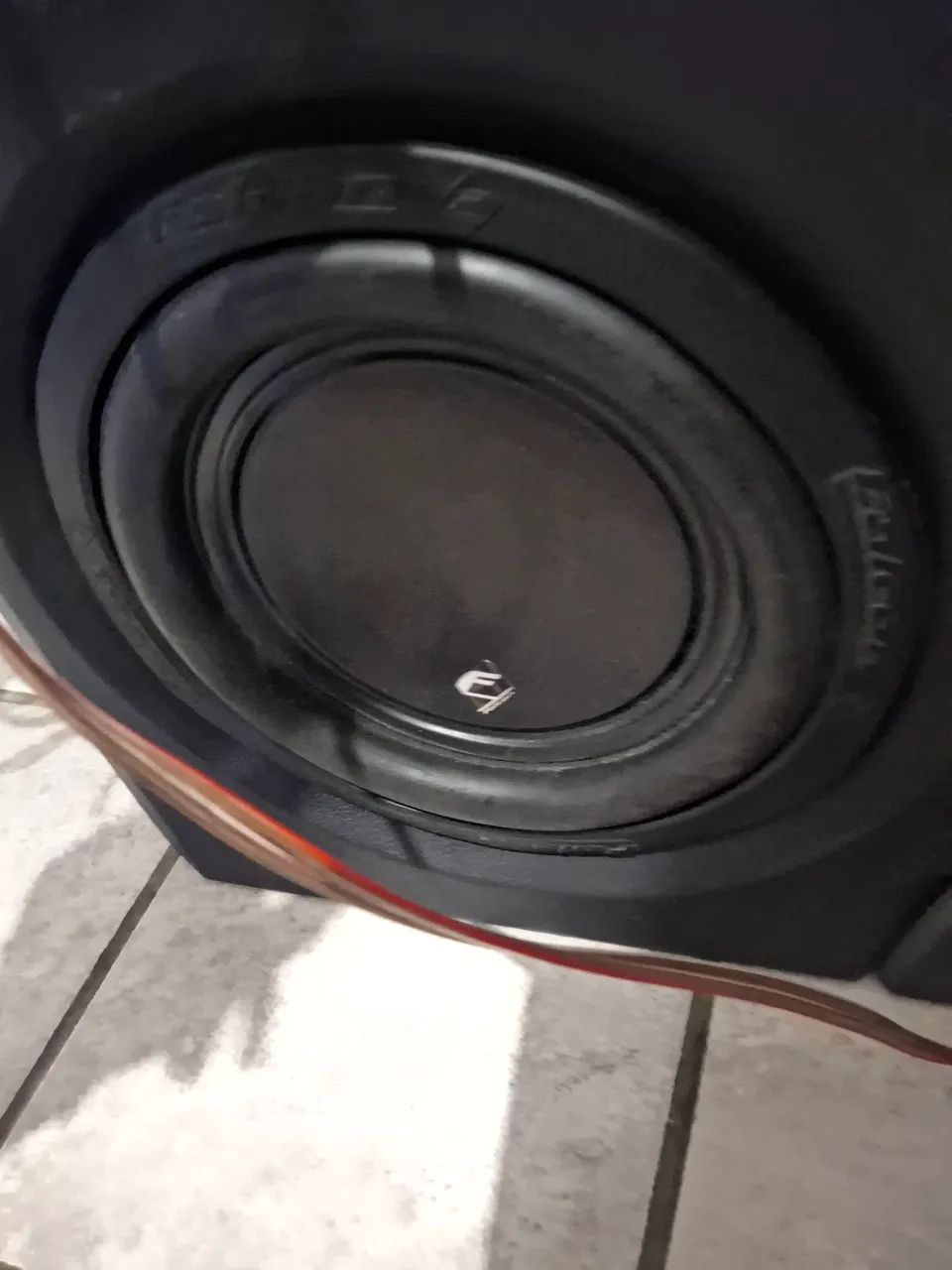 Sub de 8 polegadas falcon com caixa na litragem  - Foto 5