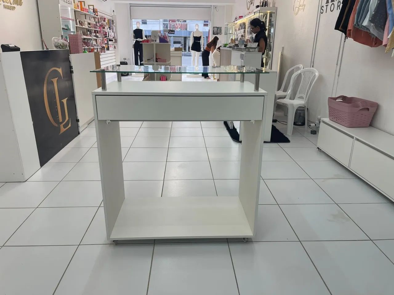Vendo móveis para lojas - Foto 2
