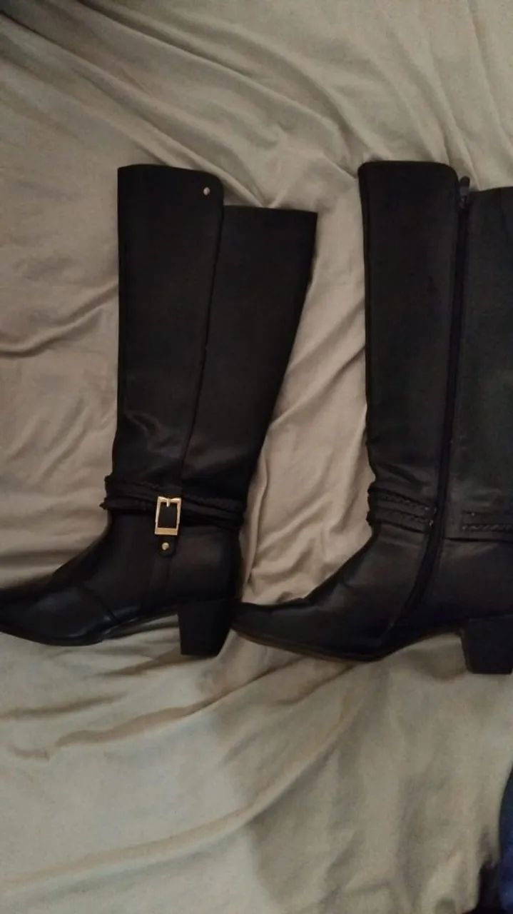Botas Colcci e mooncity. - Foto 5