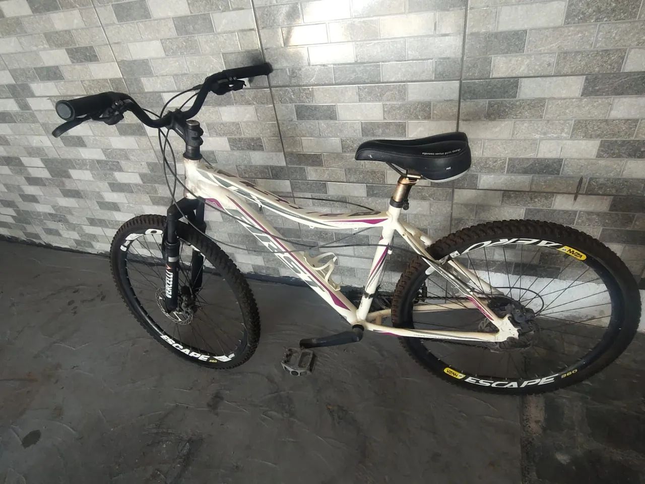 Bicicleta first feminina - aro 26  - Foto 2