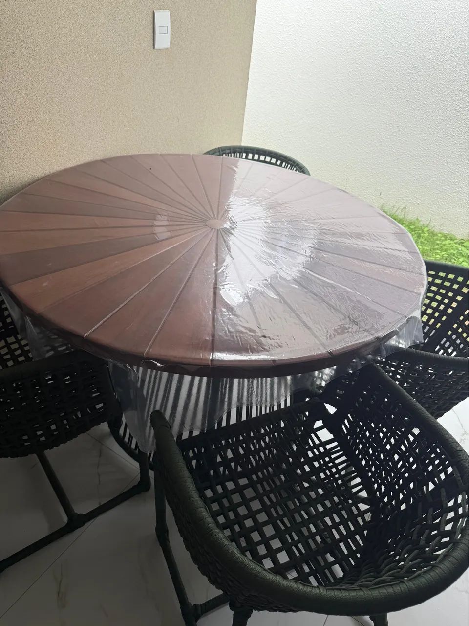 Conjunto mesa e cadeiras  - Foto 2