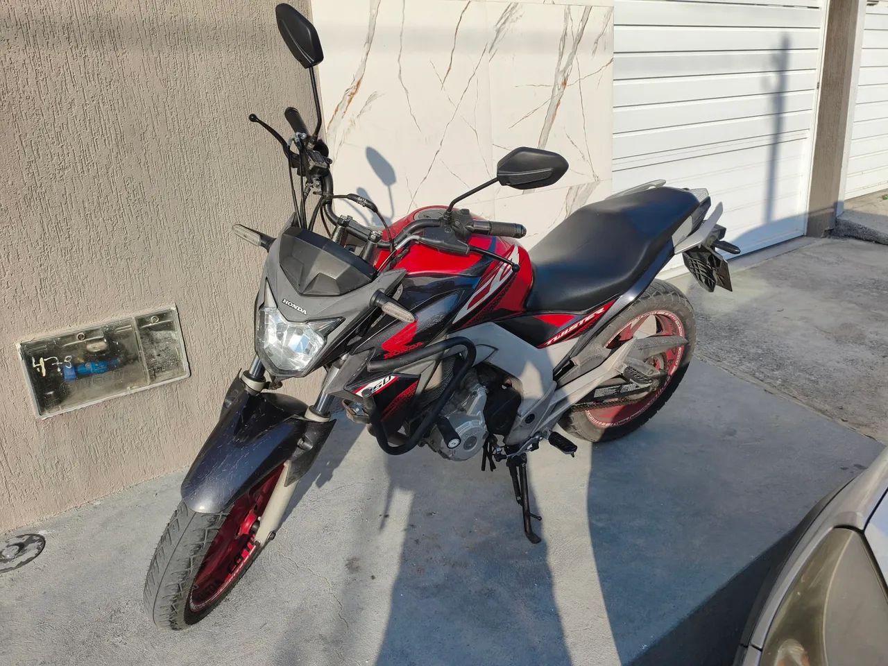 Moto CB250