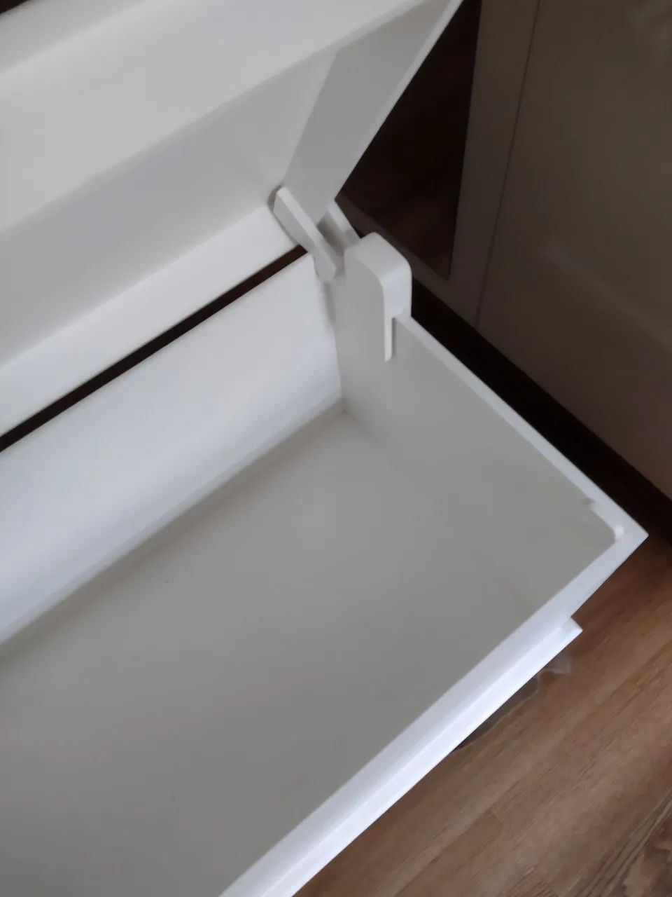 Baú caixa organizadora de madeira para roupa de cama ou brinquedo  - Foto 4