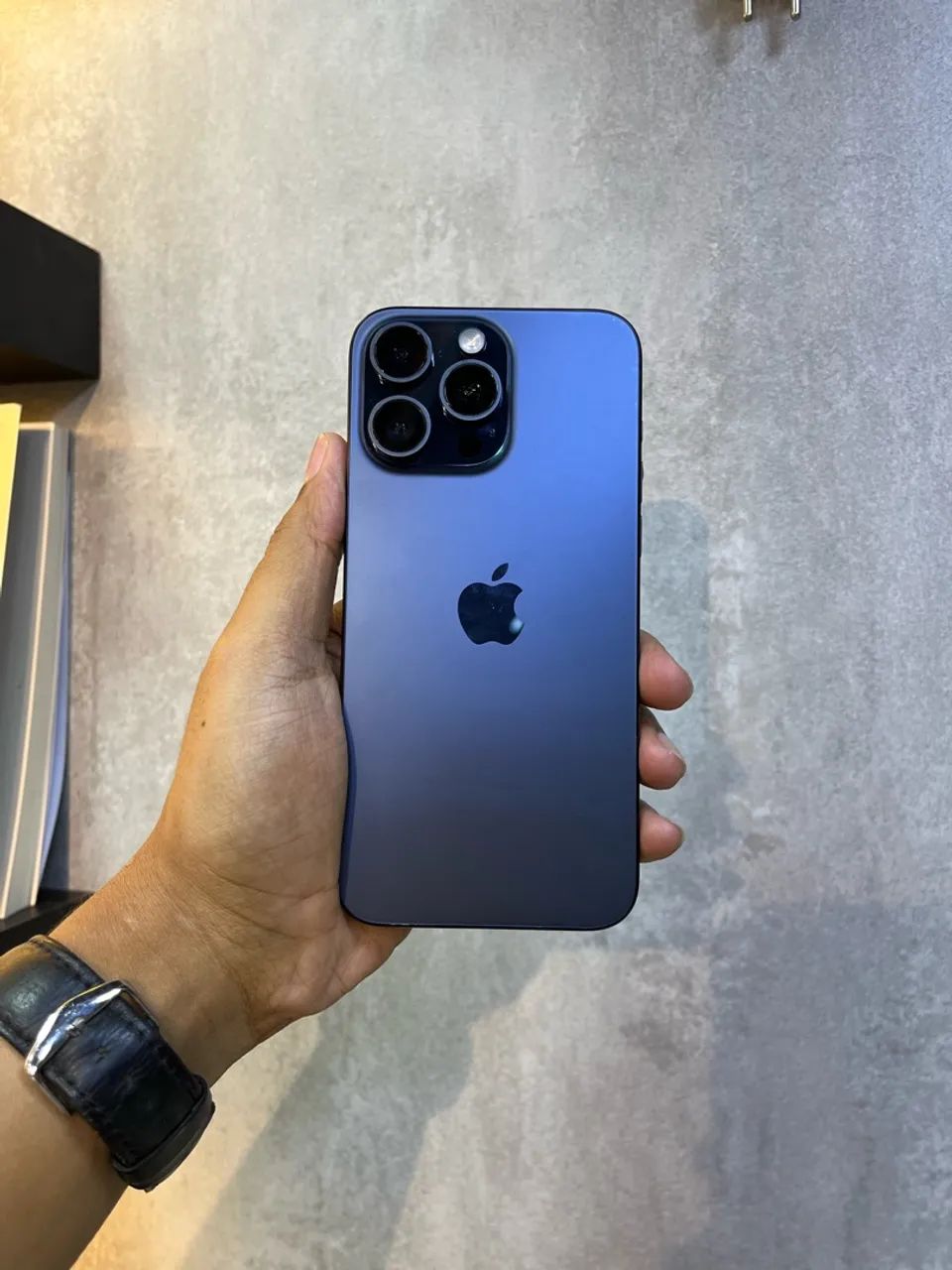 iPhone 15 Pro Max 256GB Bateria 87%