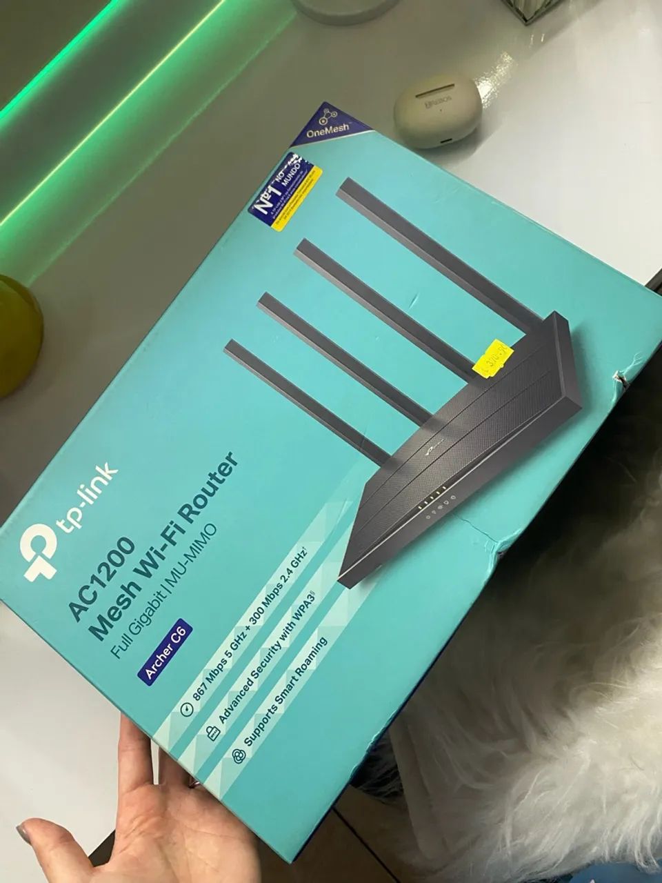 Roteador TP LINK na caixa 
