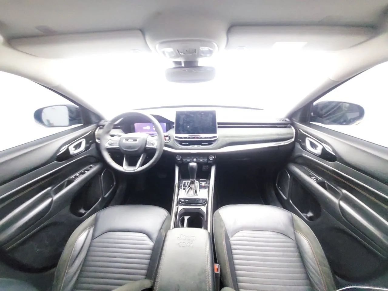 Jeep Commander Limited T270 1.3 TB Flex Aut., foto 15 de 18