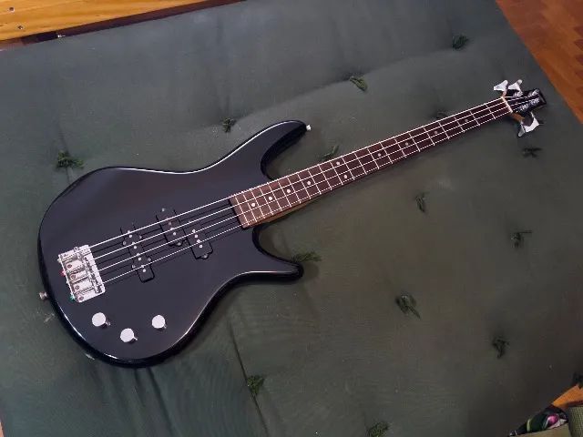 Baixo Ibanez 4 Cordas Gio Soundgear - Instrumentos musicais