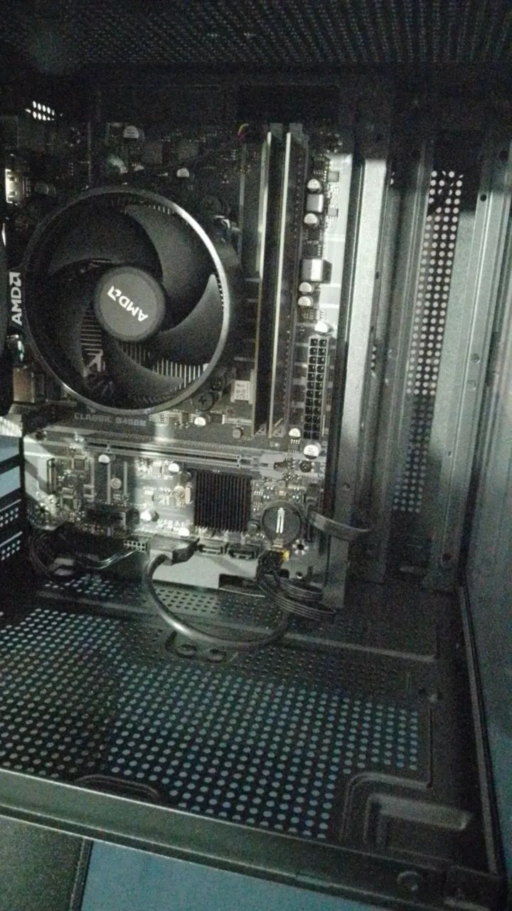 2 pentes de ram 4gb  ddr4 2400mhz 150 pra hj