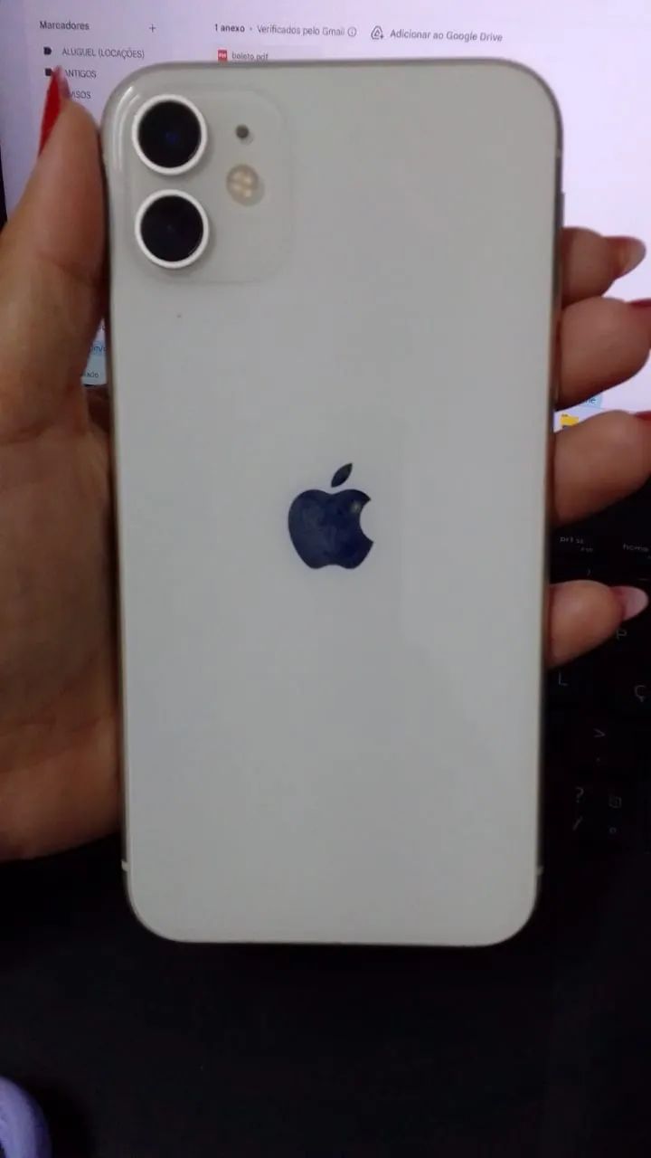 iPhone 11