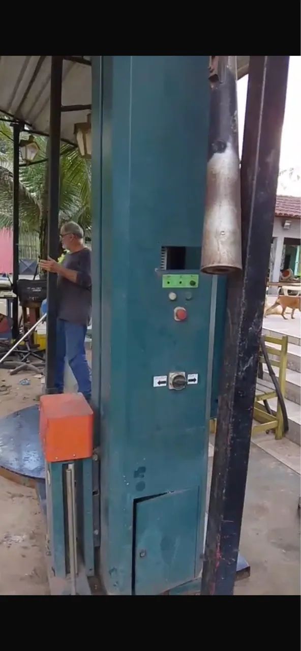 Envolvedora de paletes semi automática  - Foto 2