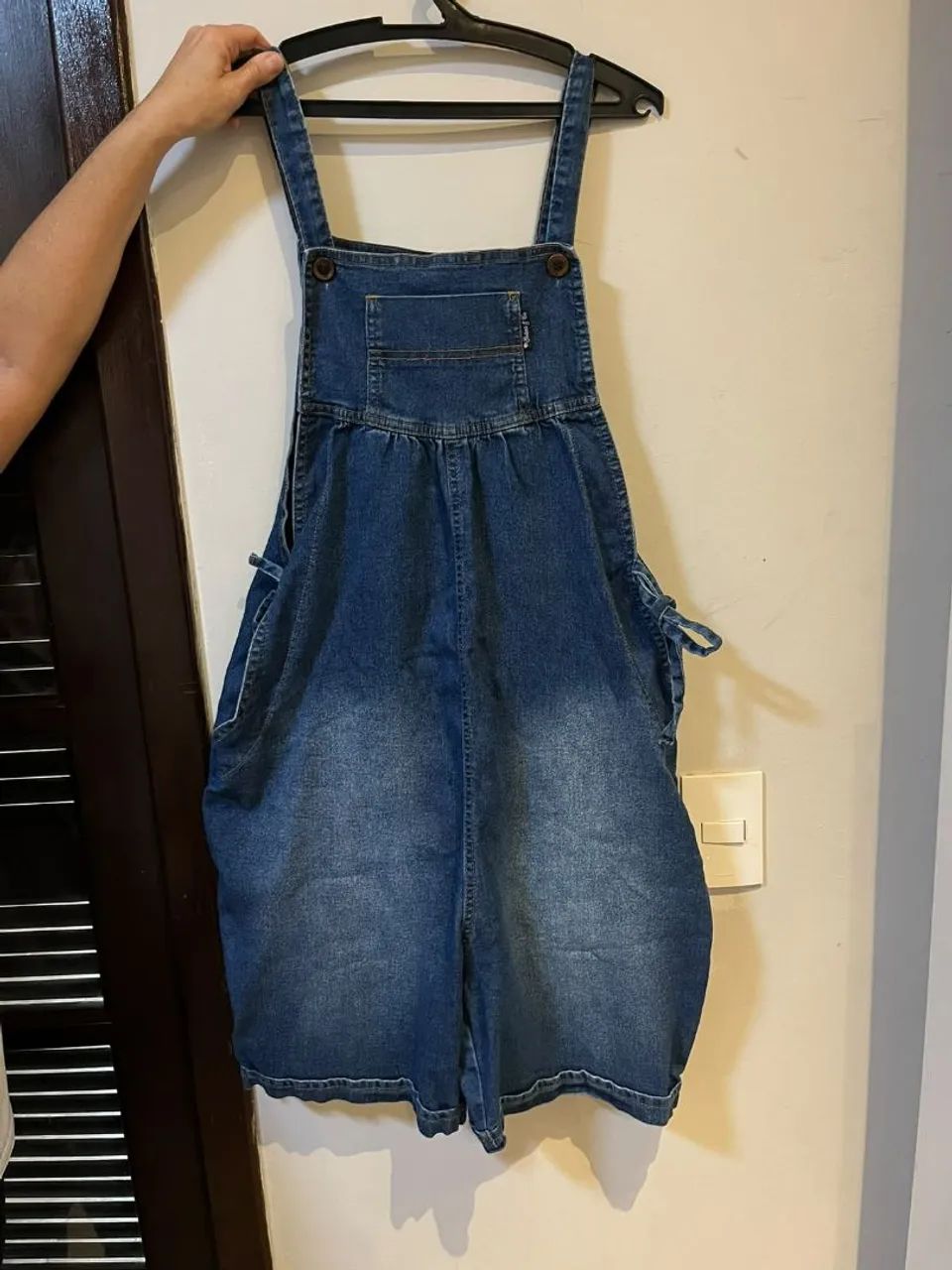 Macacão curto jeans gestante 