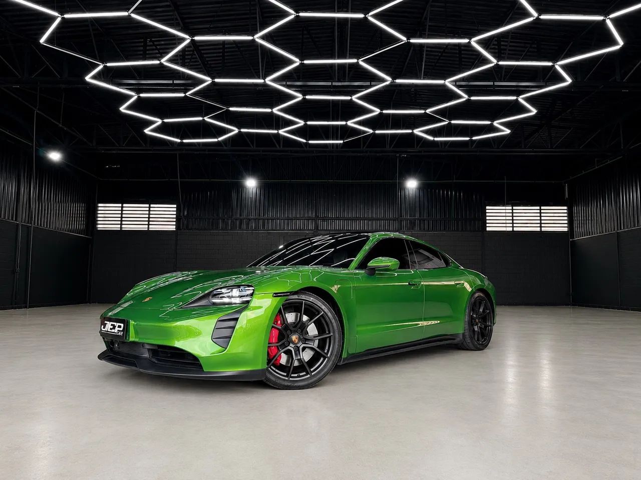 Porsche Taycan GTS (elétrico) 2023