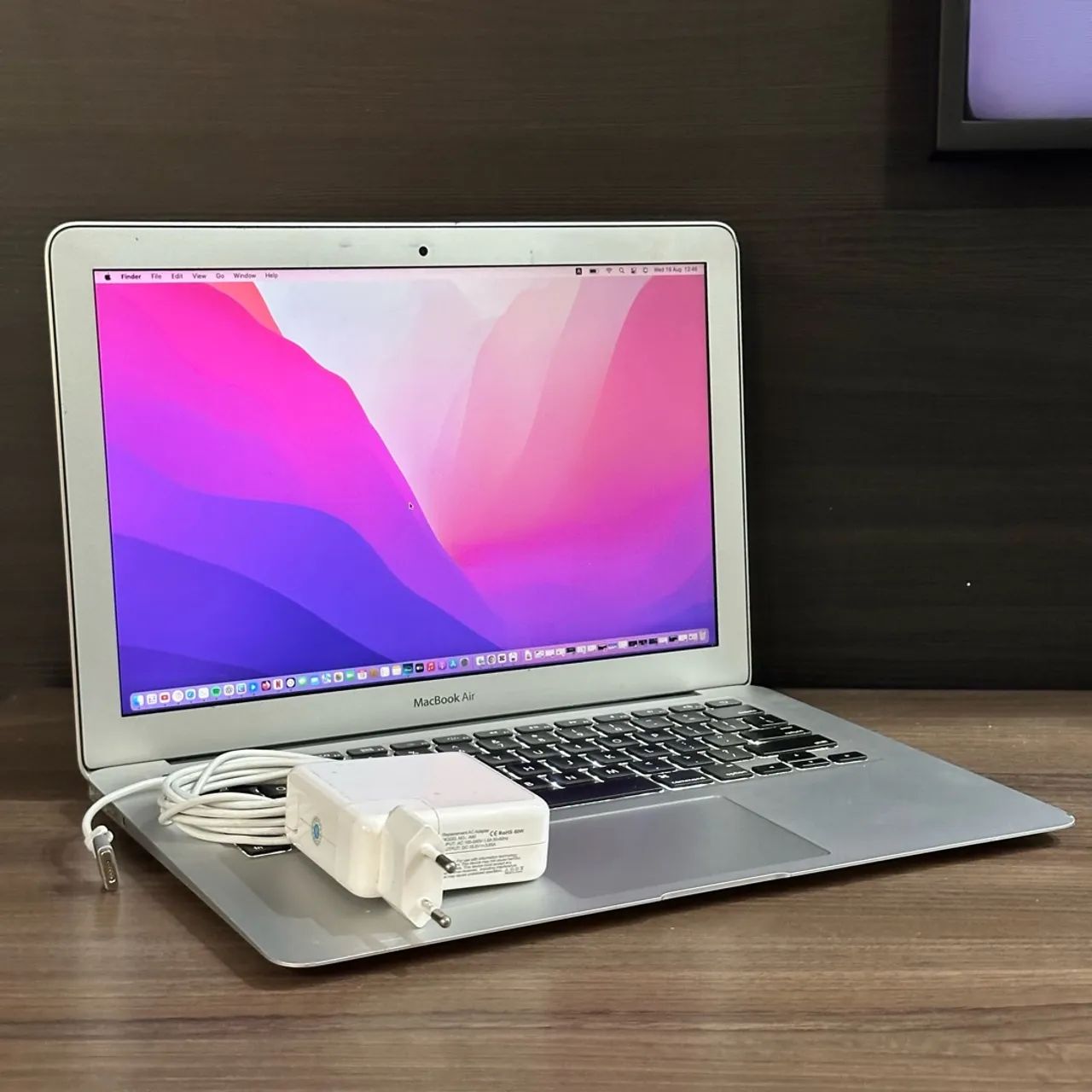 MacBook Air / Core i7 / 8GB / SSD M2 - Foto 2