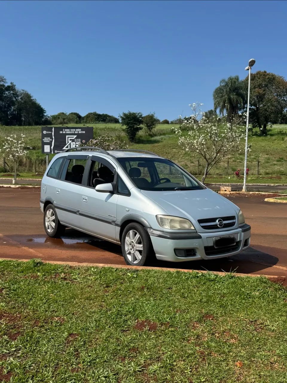 Chevrolet Zafira Zafira Elegance 2.0 MPFI FlexPower 8V 5p 2006