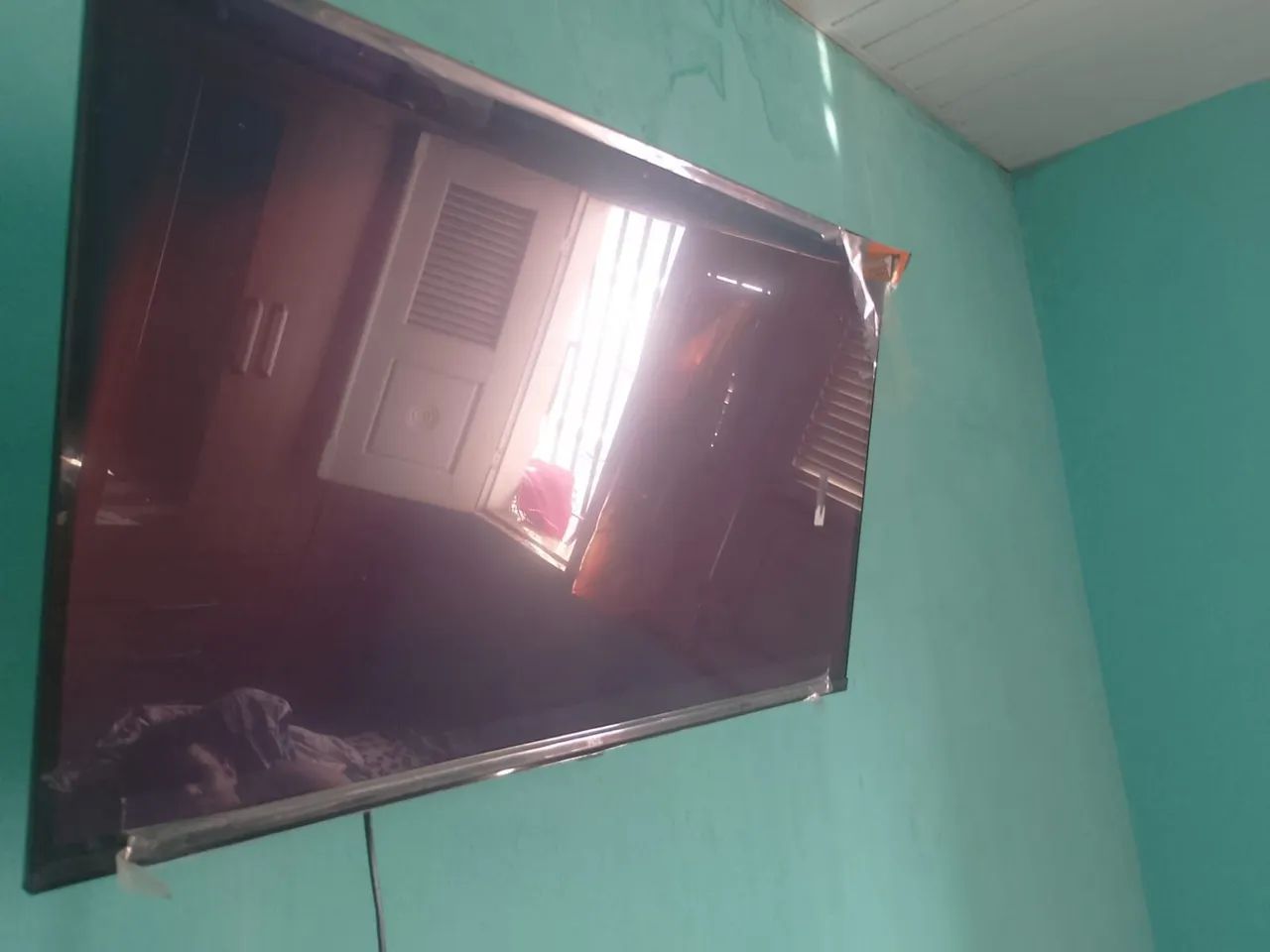 Vendo Tv TCL SEMI NOVA - Foto 2