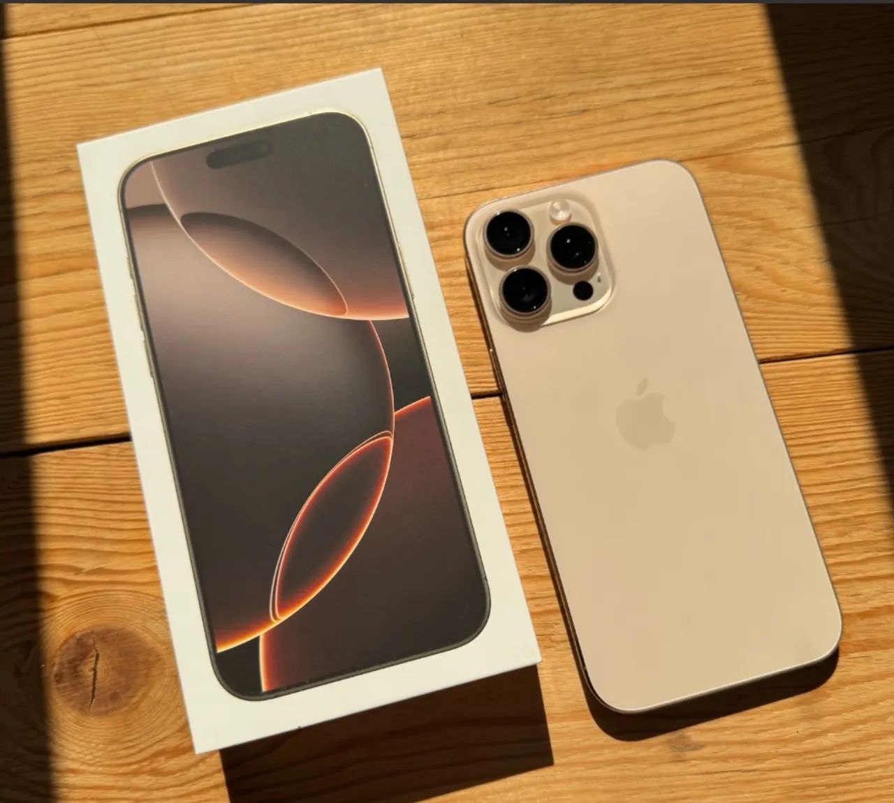 iPhone 16 pro Max Desert saúde bateria 93% 