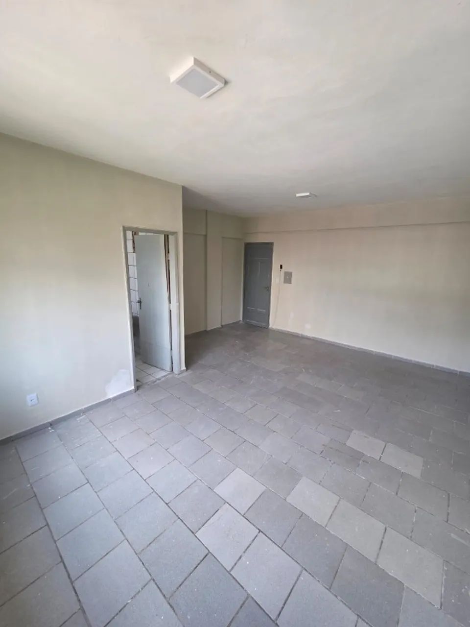 Alugo Sala Comercial Próximo ao Bosque - Foto 3