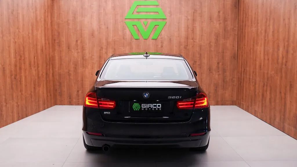 BMW 320I A 2.0 Turbo/activeflex 16V 184cv 4P 2014 - Foto 4