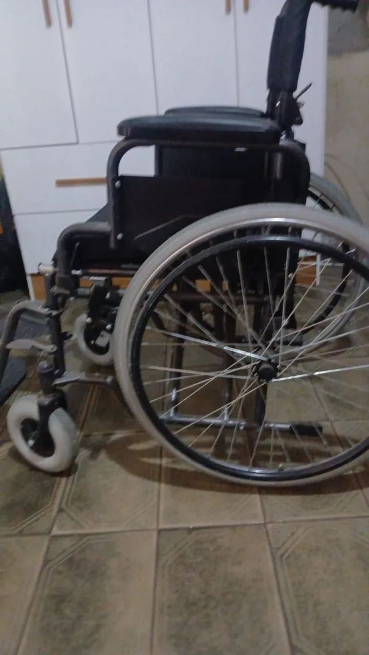 Cadeira de rodas reclinavel - Foto 2