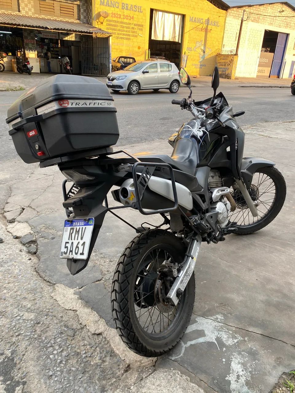 Xre 300