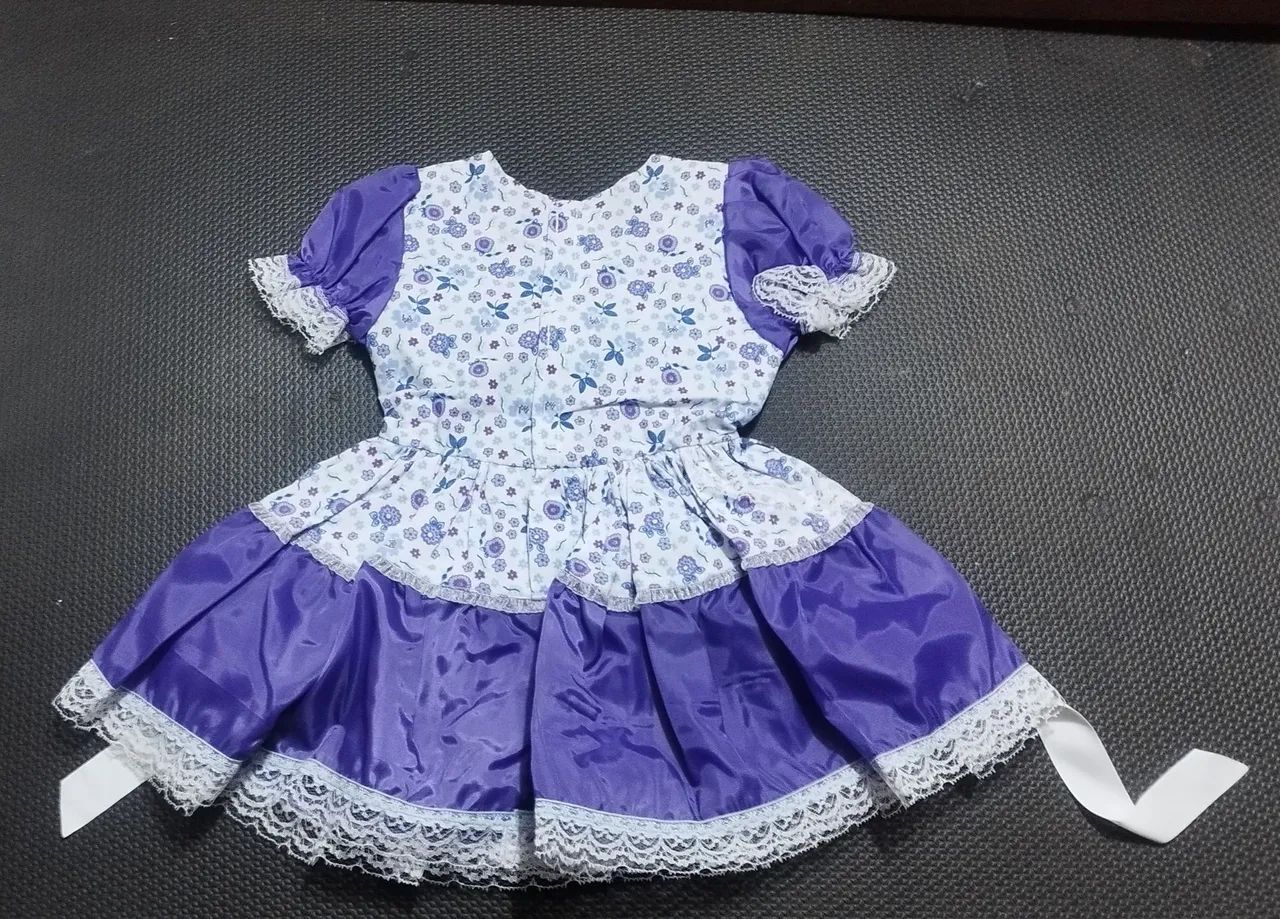 Lote 20 vestidos infantis na cor roxa - Foto 2