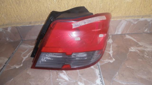 Lanterna traseira esquerda chevrolet onix fume
