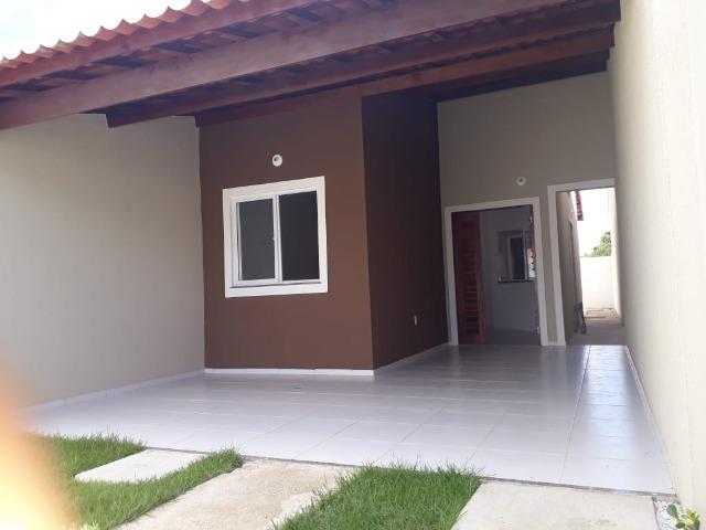 Linda casa com documentação grátis 2 quartos e 2 banheiros em fortaleza - Foto 2