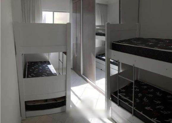 Excelente apto de 3 quartos, todo mobiliado, na Av. Atlântica em Balneário Camboriú - Foto 6