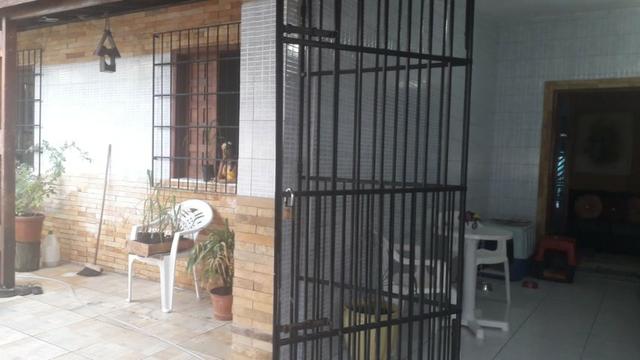 Casa no Médici 3/4 e área de serviço - DCE com 180m² - Foto 2