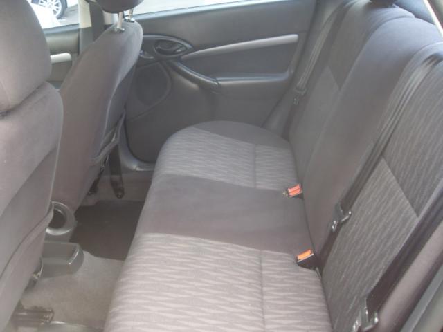 FORD FOCUS SEDAN 1.6 L 2005 *58.000 KM. - Foto 10