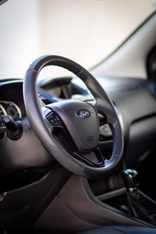 Ford ka Sedan 2016 SEL 1.5 Top - Foto 9
