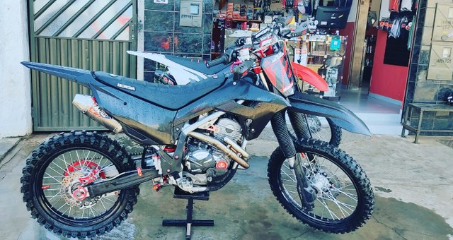 CRF 250 LOTADA ACESSÓRIOS
