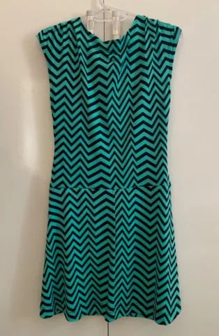 (NOVO! Tam: M) Vestido Importado Ross Chevron  - Foto 3