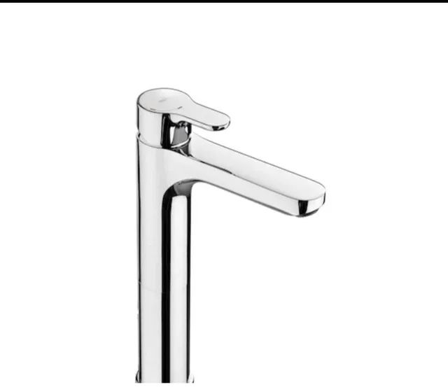 Torneira monocomando L20 bica lata para cozinha.
