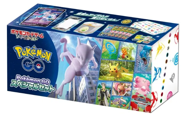 Box Carta Pokémon Elite Trainer Box Pokémon Go Mewtwo + Brinde em Promoção  na Americanas