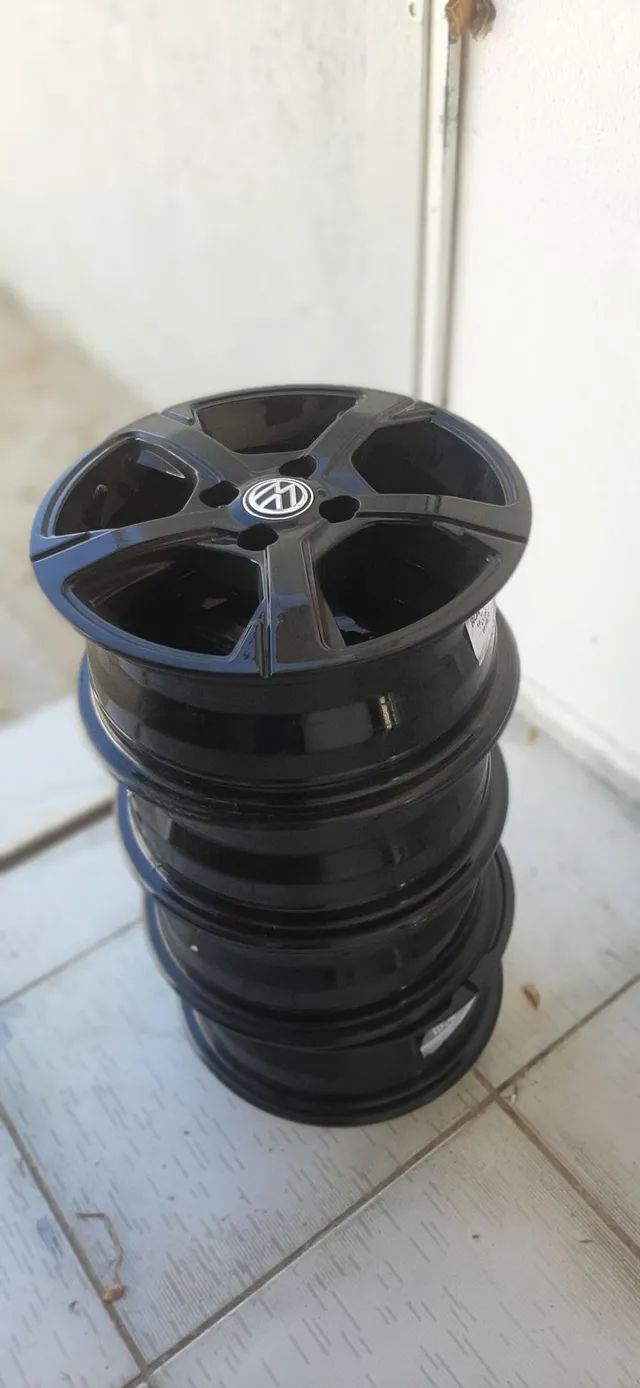Rodas liga leve aro 14 Black poucos meses de uso - Foto 2