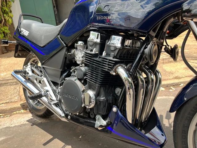 HONDA - CBX 750 - 1989/1990 - Azul - R$ 38.900,00 - A10 Multimarcas