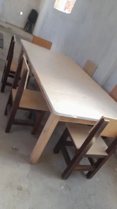 Mesa de madeira infantil para 6 pessoas - Foto 2