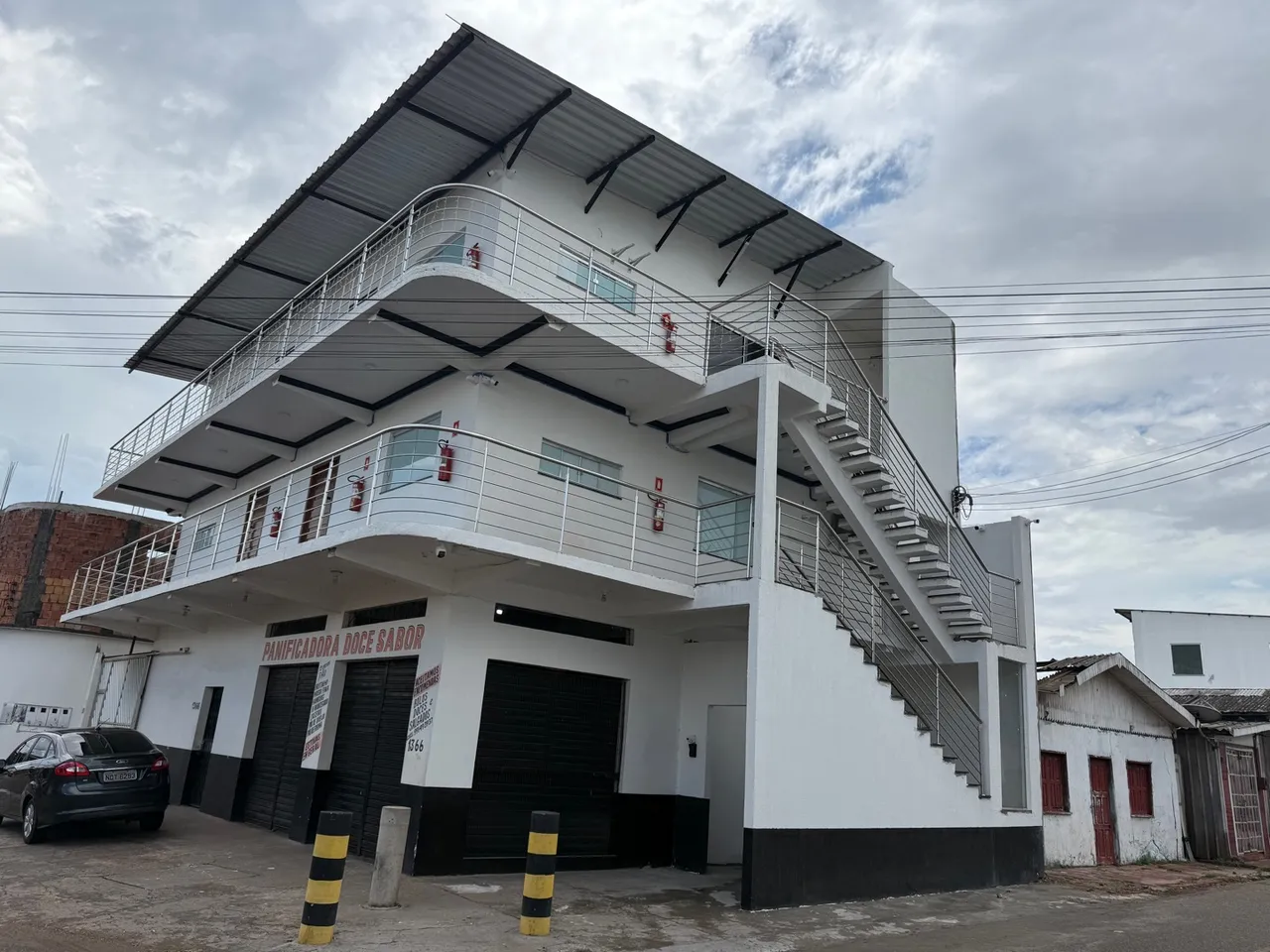 Apartamentos semi e mobiliado de alto padrão acesso privativo