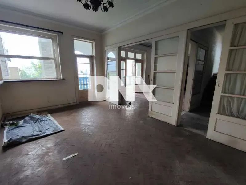 Casa de rua - Triplex / Residencial / Santa Teresa - Foto 8