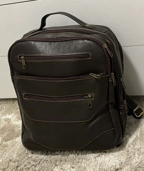 Mochila de couro marrom