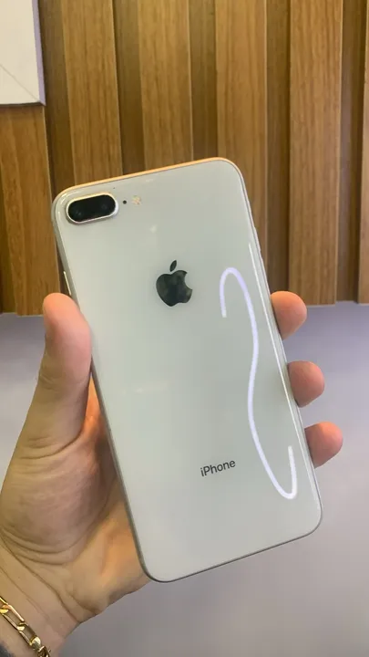 iPhone 8 Plus