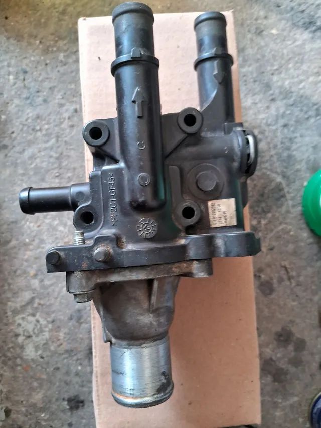 Carcaça Válvula Termostatica Camara Dagua Chevrolet Sonic Tracker Cruze - Foto 3