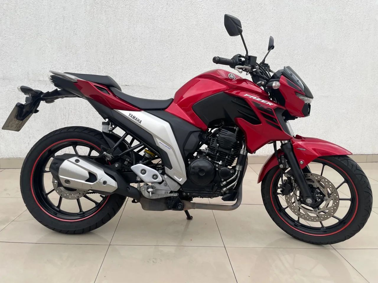 YAMAHA FZ25 250FAZER 2023/2023 12 Mil Km  - Foto 8