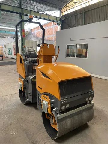 Rolo Duplo Cilindro 1800kg Diesel Motor Yanmar 3tnm68 - Foto 3