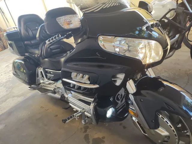 Goldwing 1800 online olx